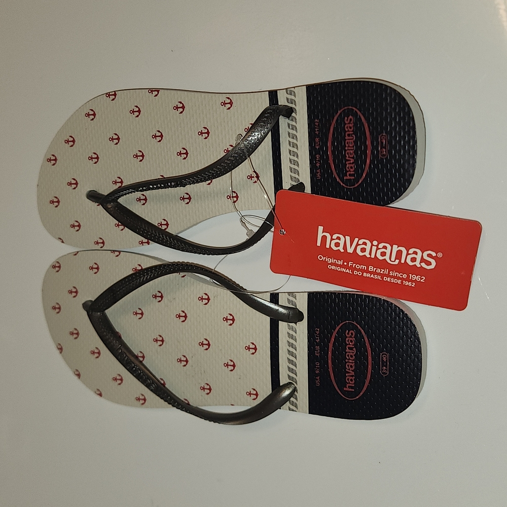 NWT Havaianas Size 9